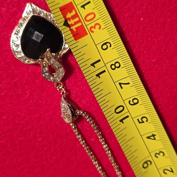 A GORGEOUS Heart Necklace! Stunning! - Picture 6 of 9